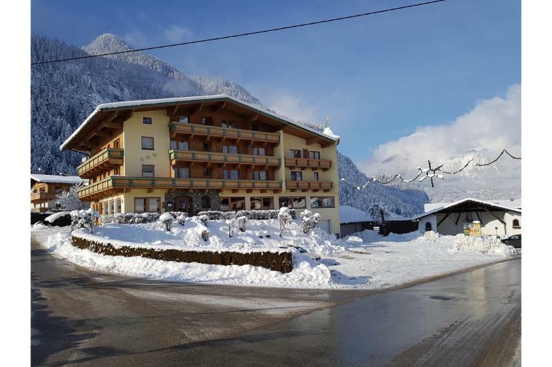 Jaeger Zillertal Hotel